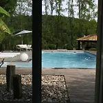 Cocon De Verdure Avec Piscine&lit King Size 2mx2m Proche Agen Nérac Villeneuve