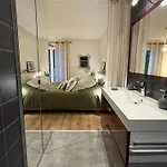 Cocon De Verdure Avec Piscine&lit King Size 2mx2m Proche Agen Nérac Villeneuve Couette-café