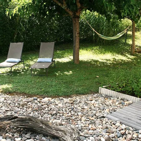 Bed & Breakfast Cocon De Verdure Avec Piscine Lit King-size 2m