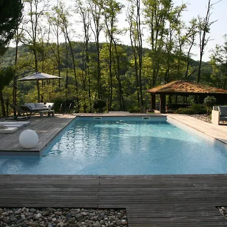 Cocon De Verdure Avec Piscine Lit King-size 2m