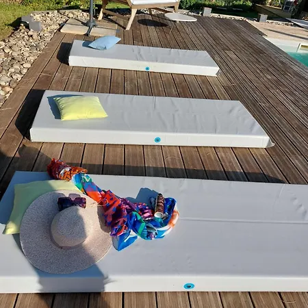 Bed & Breakfast Cocon De Verdure Avec Piscine & Lit King Size 2mx2m Table D'hotes Proche Agen Nerac Villeneuve 4*