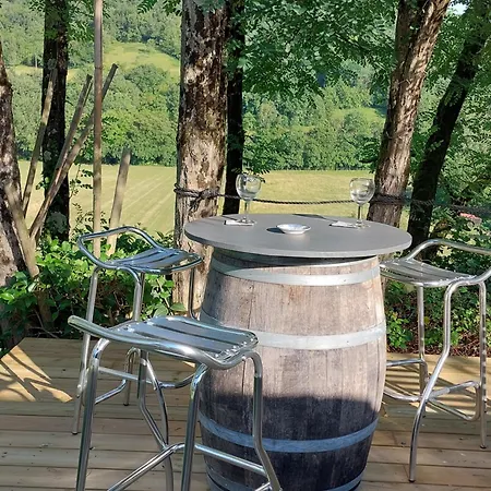 Cocon De Verdure Avec Piscine Lit King-size 2m Lusignan-Petit