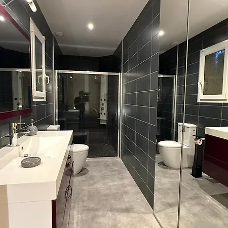 Cocon De Verdure Avec Piscine Lit King-size 2m Bed & Breakfast