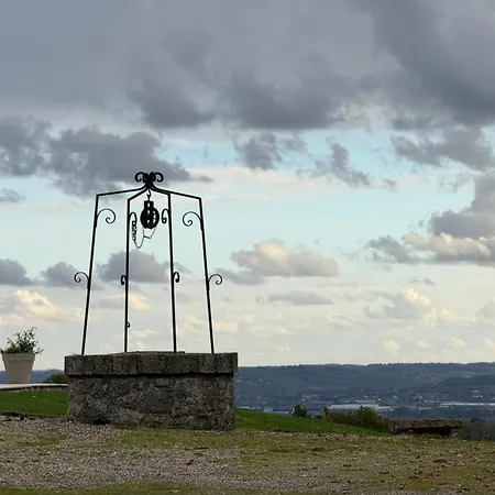 Cocon De Verdure Avec Piscine Lit King-size 2m Bed & Breakfast