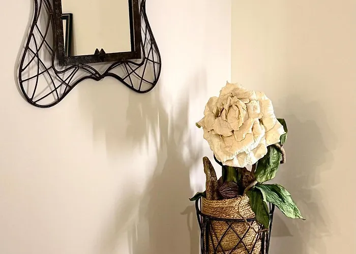 Cocon De Verdure Avec Piscine Lit King-size 2m 住宿加早餐酒店 Lusignan-Petit