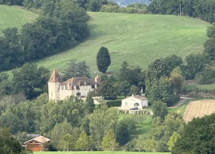 Cocon De Verdure Avec Piscine Lit King-size 2m 4* Lusignan-Petit